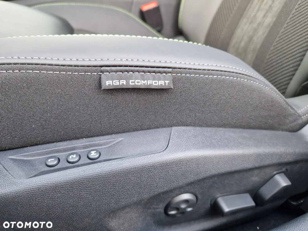 Peugeot 408 1.2 PureTech mHEV GT Exclusive S&S e-DSC6 - 13