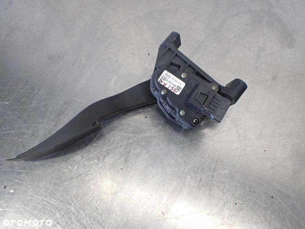 PEDAŁ GAZU OPEL ASTRA H 1.7CDTI 9157998 - 1