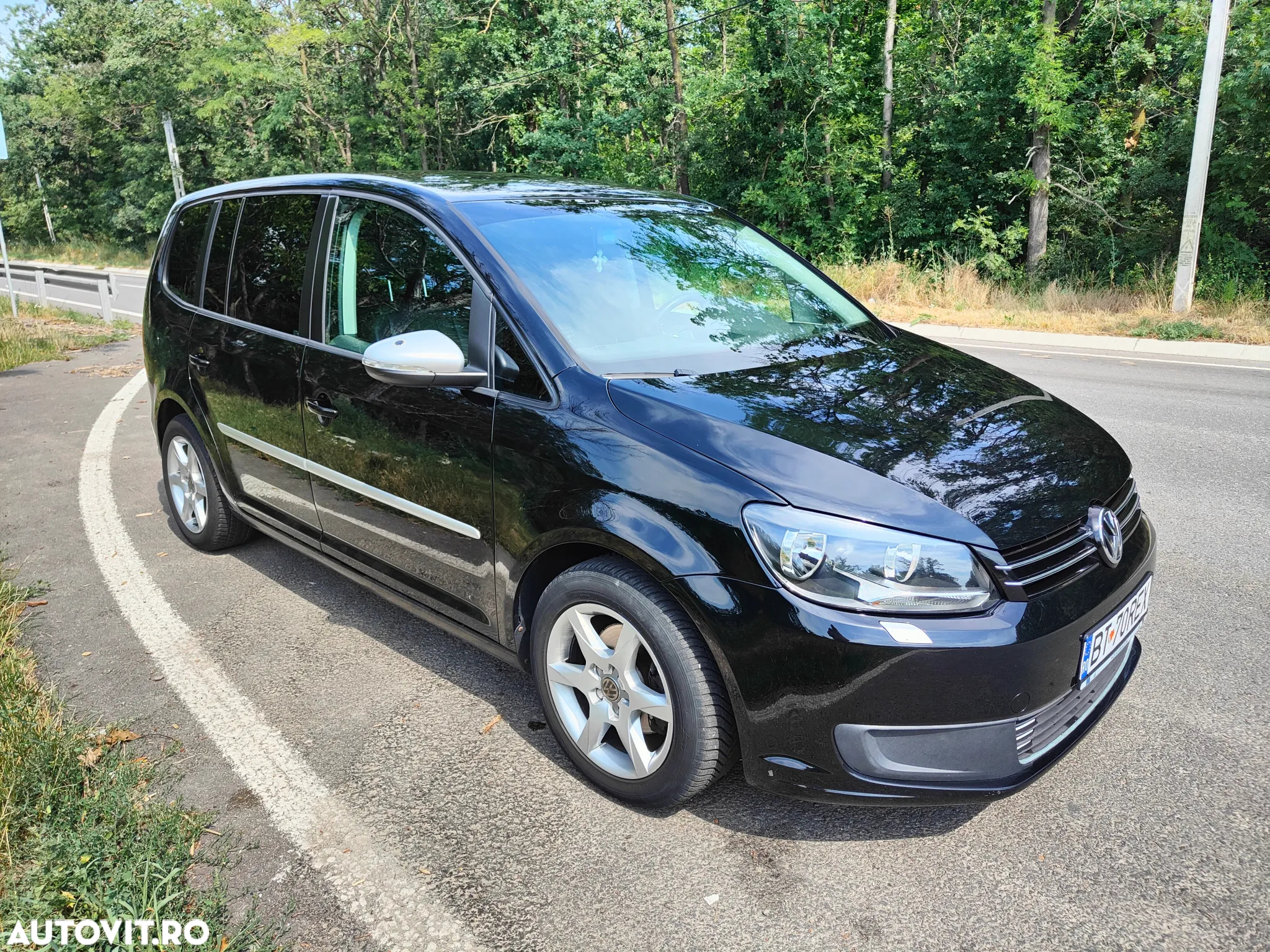 Volkswagen Touran 1.6 TDI DSG Comfortline - 2