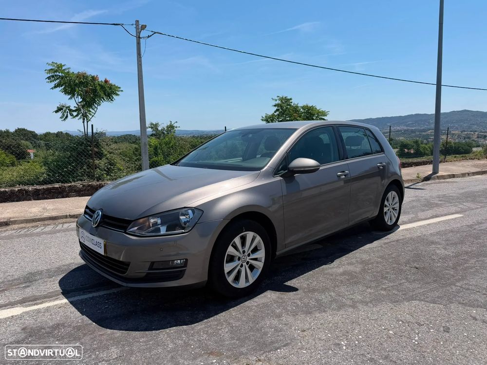 VW Golf 1.6 TDI Confortline DSG - 4