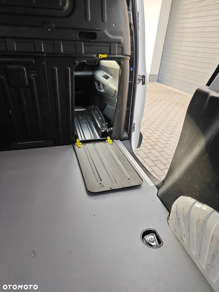 Toyota Proace City - 11