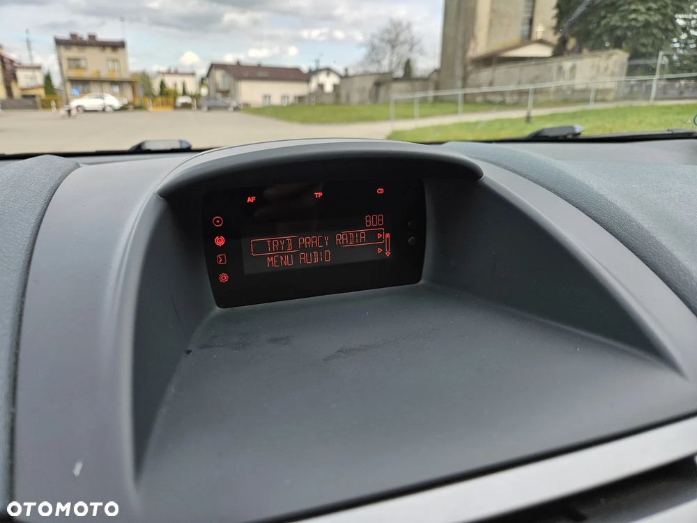 Ford Fiesta 1.25 Ambiente - 11