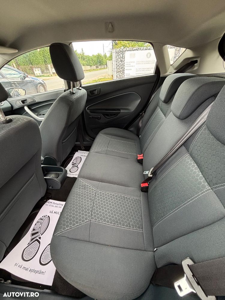 Ford Fiesta - 10