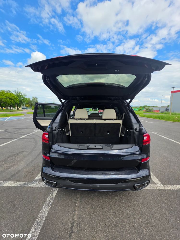 BMW X7 M50d sport - 15