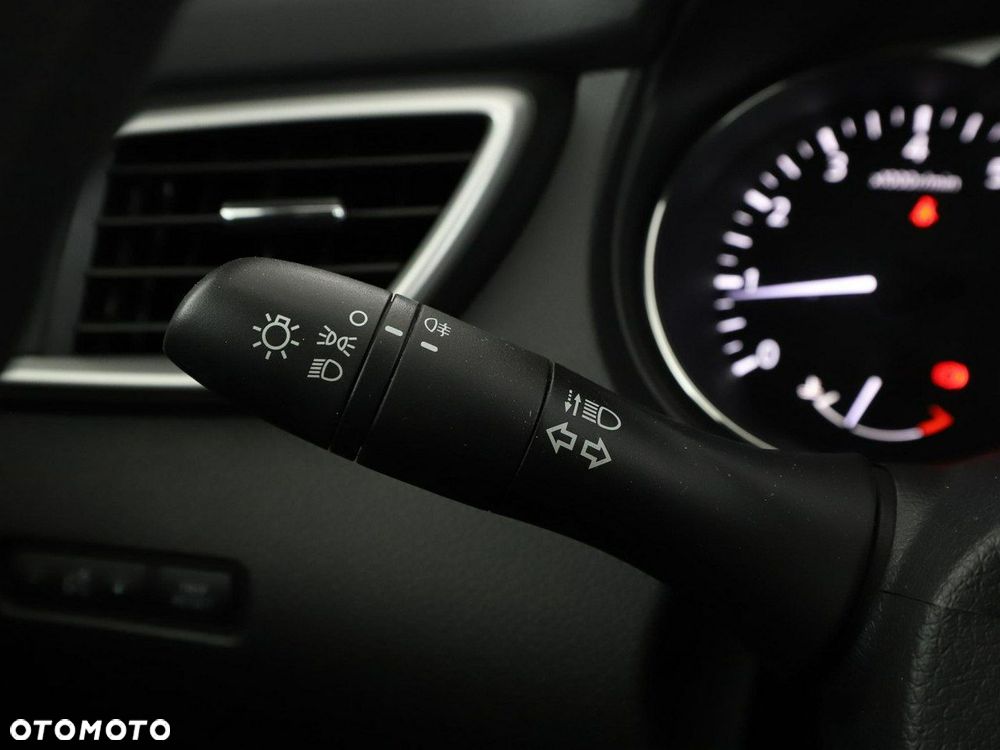 Nissan X-Trail 1.6 DIG-T Visia - 30