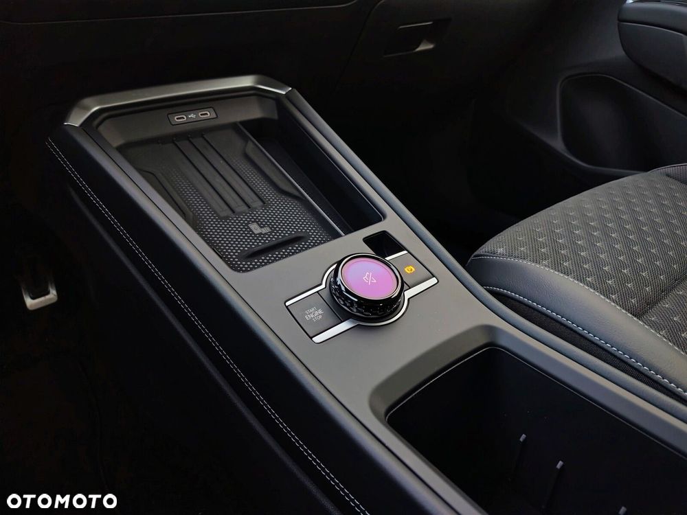 Volkswagen T-Roc - 15