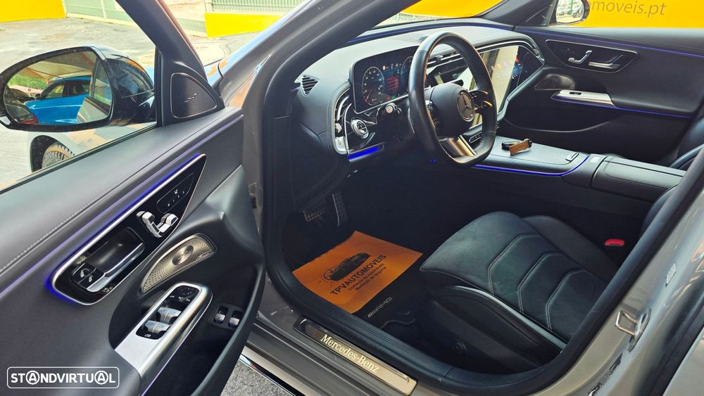 Mercedes-Benz E 300 - 4