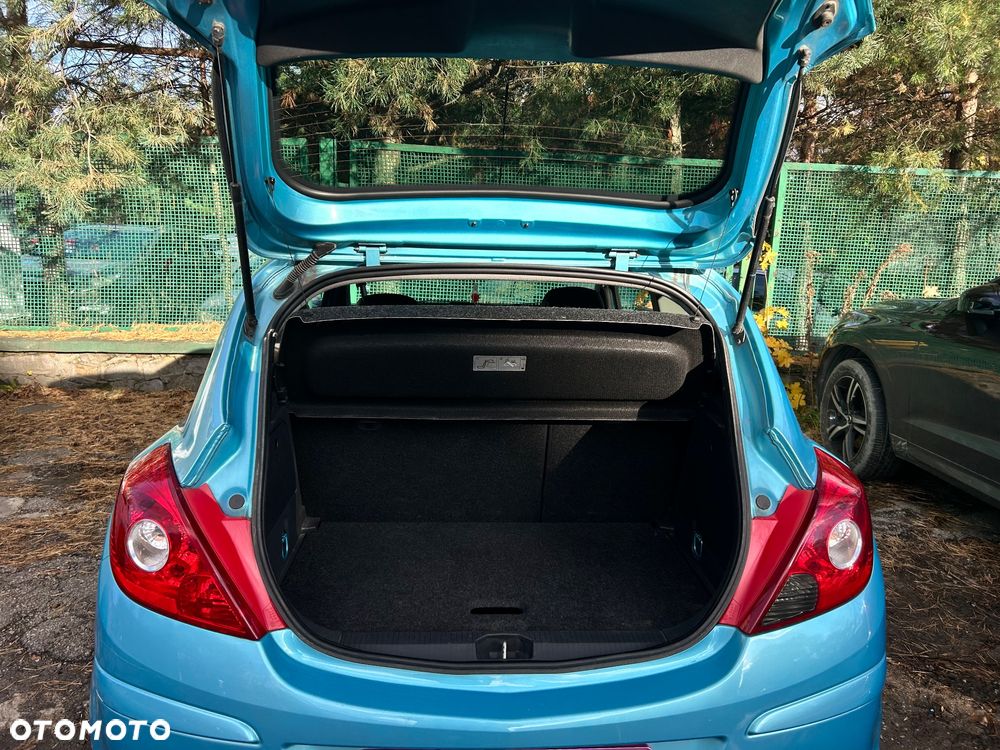 Opel Corsa 1.2 16V Edition 150 - 7