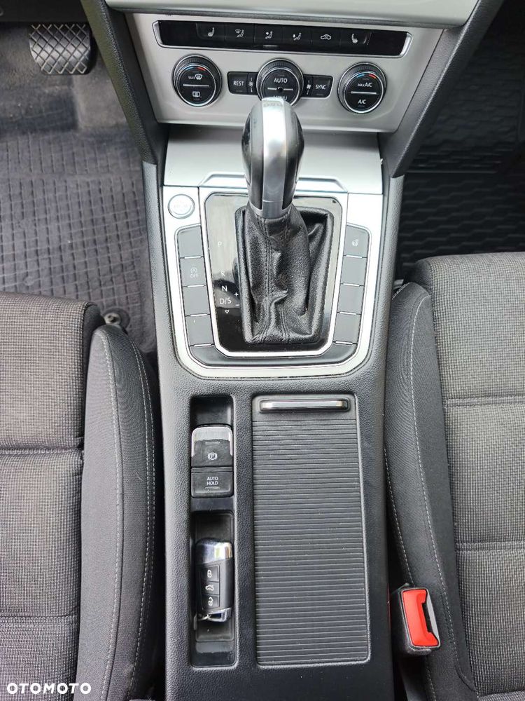 Volkswagen Passat 2.0 TDI BMT Comfortline DSG7 - 15