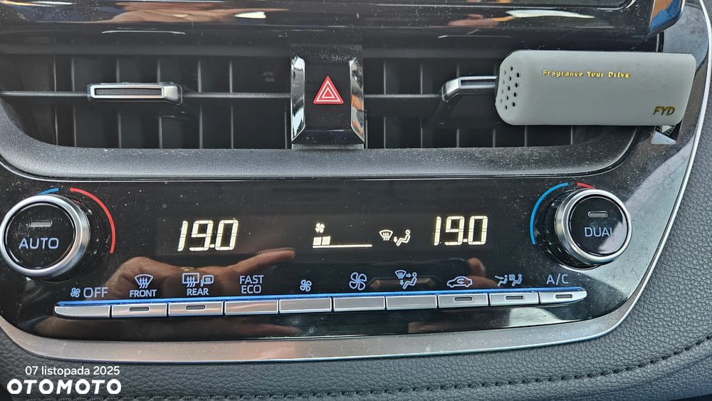 Toyota Corolla 1.5 Comfort - 19