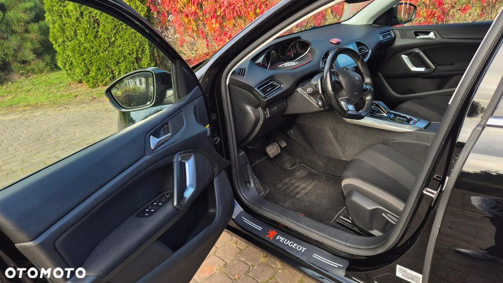 Peugeot 308 - 16