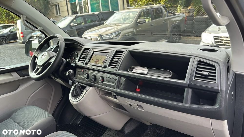 Volkswagen Transporter T6 - 22