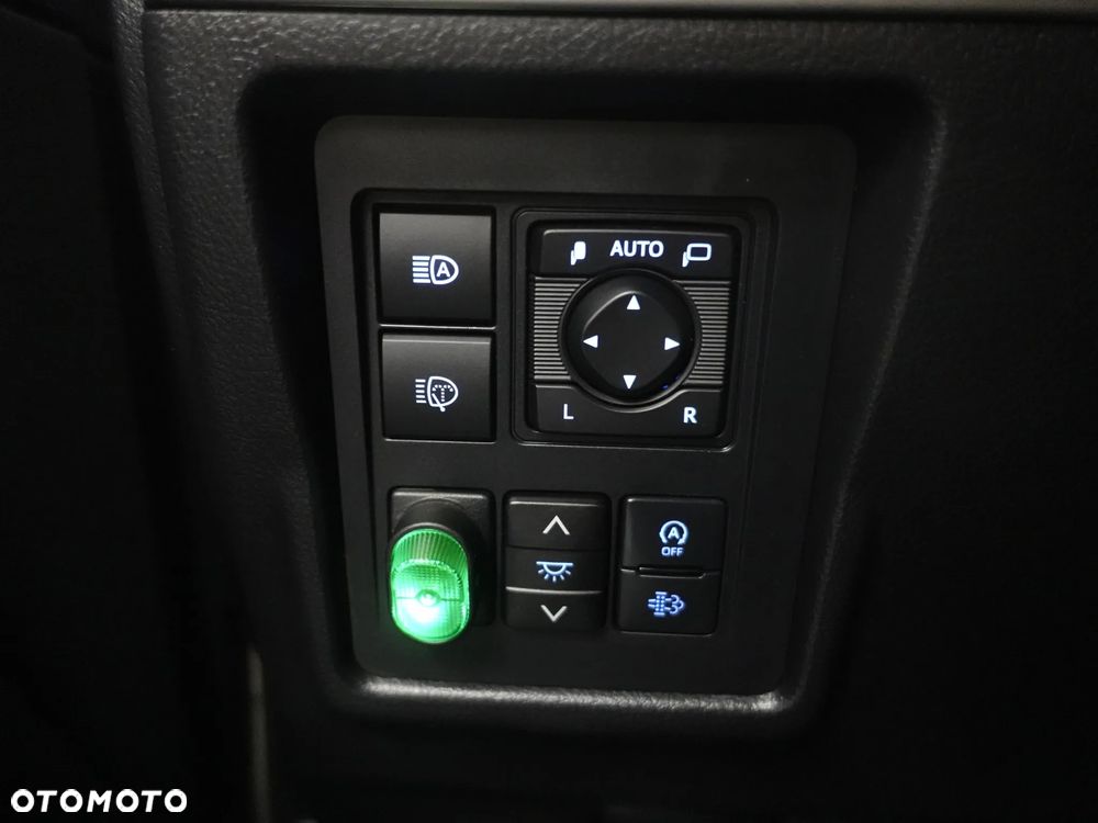 Toyota Land Cruiser 2.8 D-4D Automatik Executive - 33