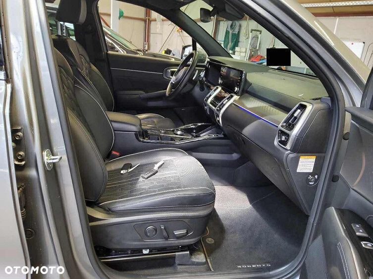 Kia Sorento - 4