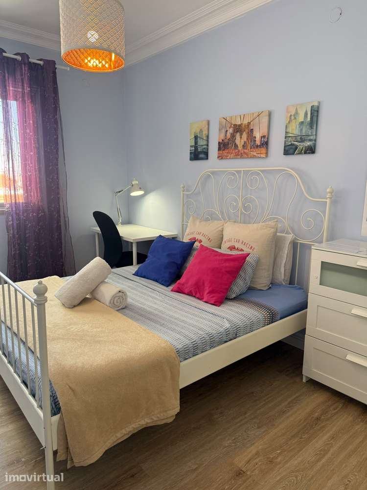 Quarto Individual Marquês de Pombal - Grande imagem: 4/21