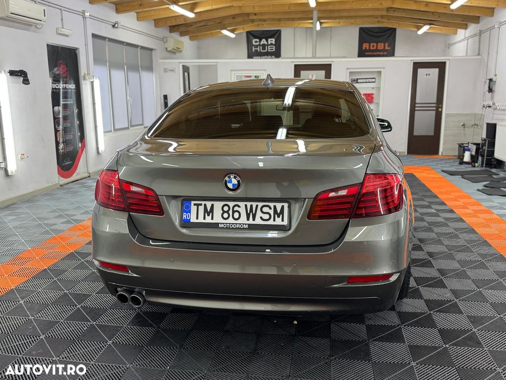 BMW Seria 5 525d Sport-Aut. Luxury Line - 4