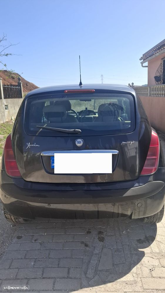 Lancia Ypsilon 1.3 M-jet Argento 5 - 3