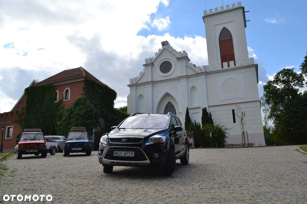 Ford Kuga 2.0 TDCi 2x4 Titanium - 2