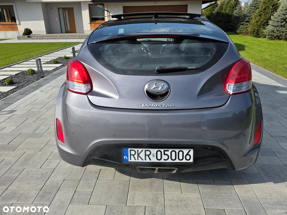 Hyundai Veloster 1.6 Premium - 4