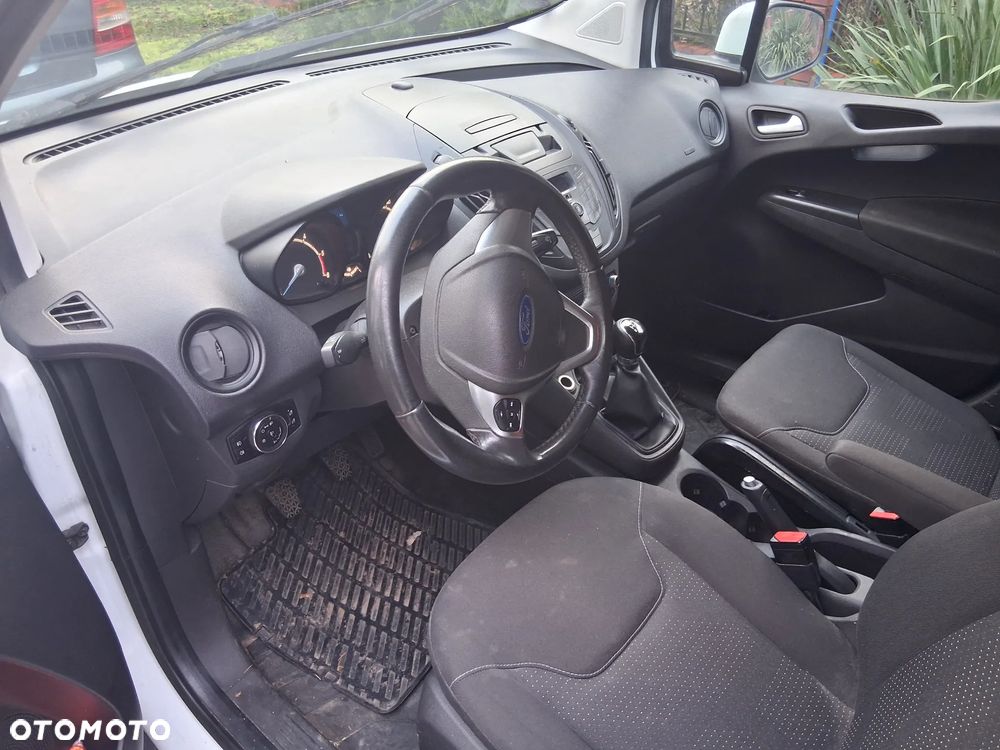 Ford Transit courier - 7