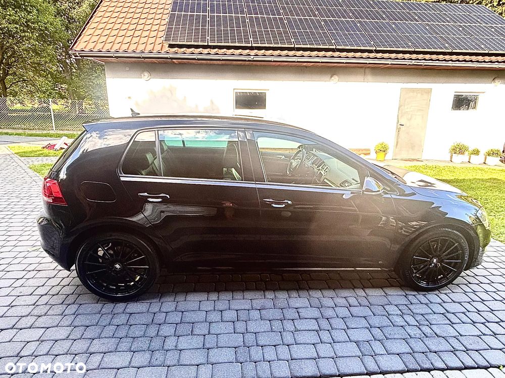 Volkswagen Golf - 6