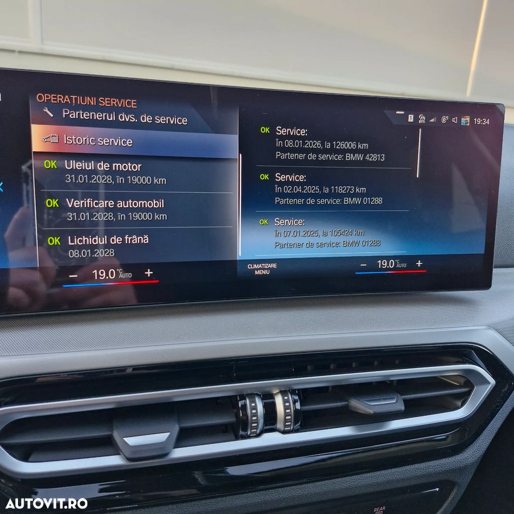 BMW Seria 3 318d AT MHEV - 24
