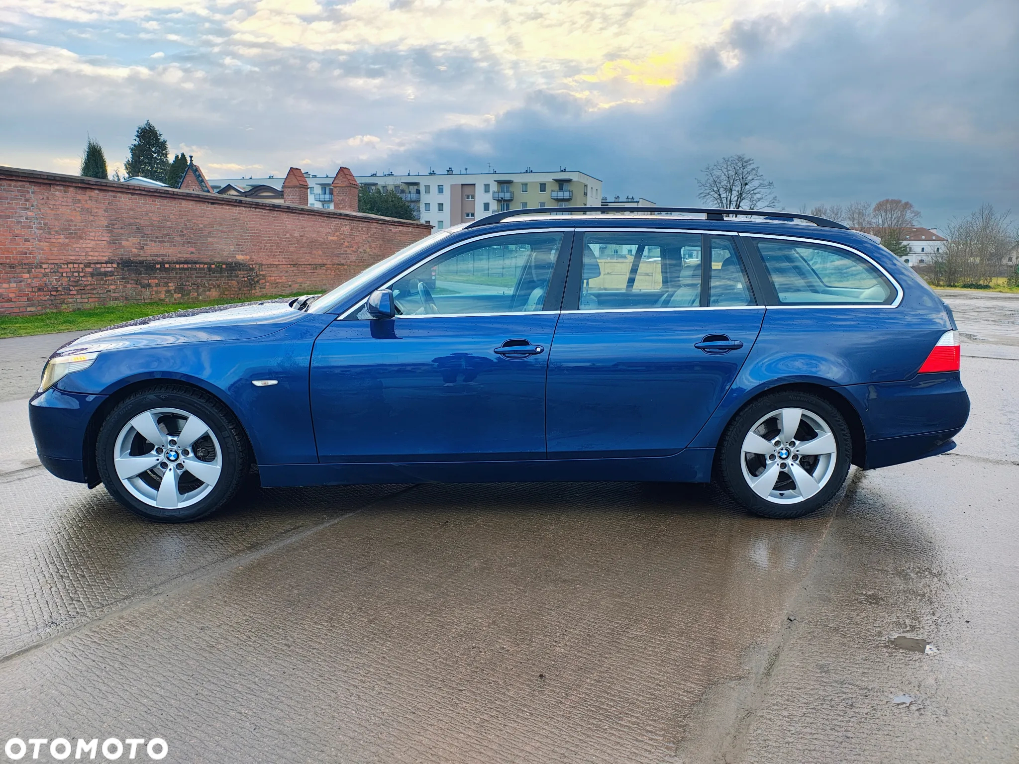BMW Seria 5 525d Touring - 5