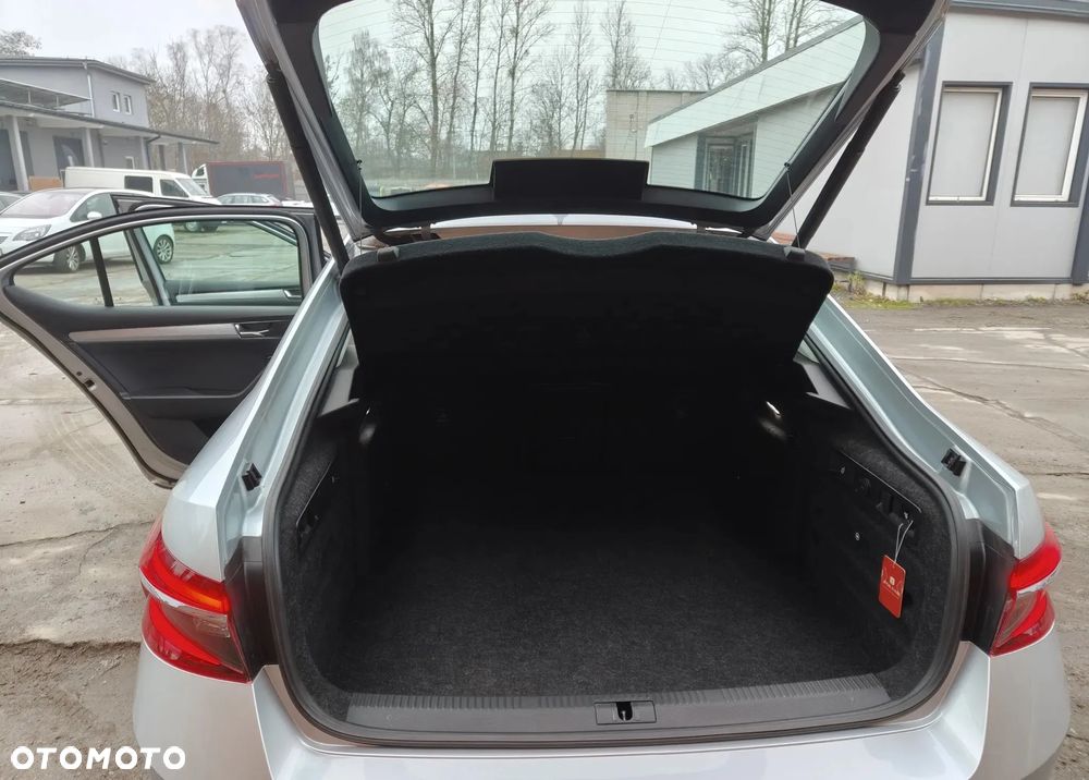 Skoda Superb 1.4 TSI Plug-In Hybrid Style DSG - 7