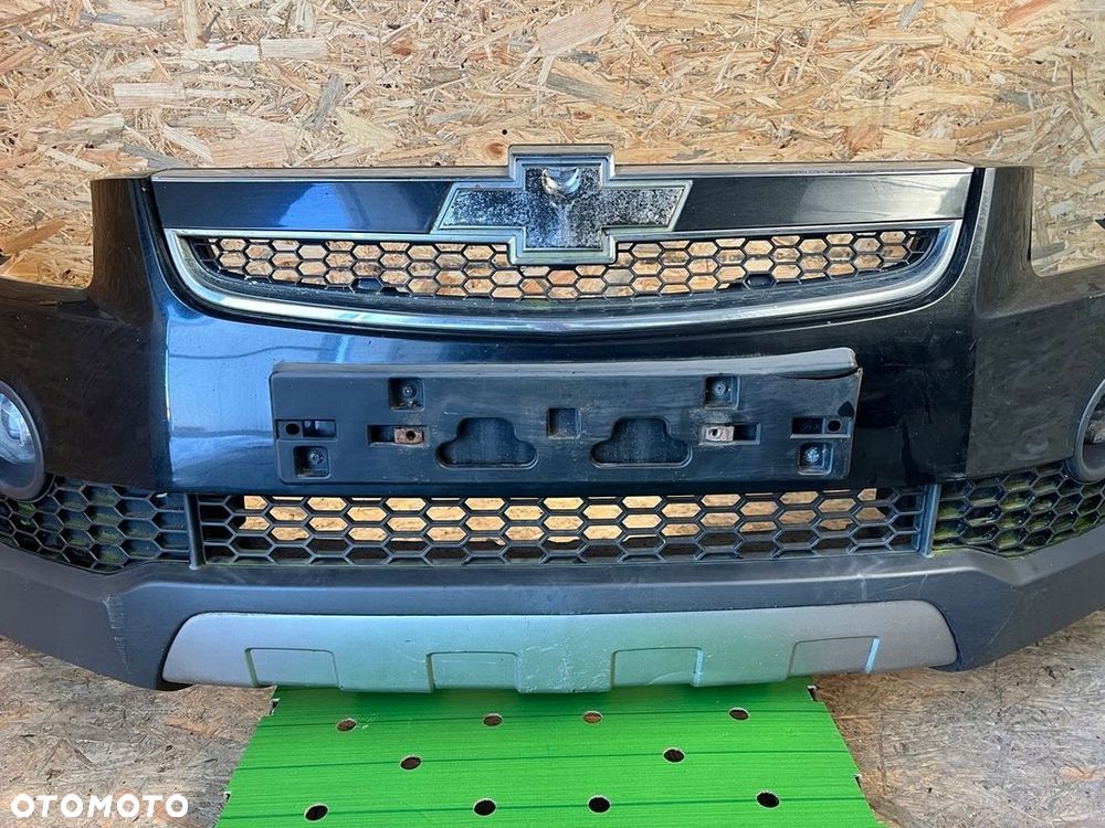 ZDERZAK PRZÓD przedni CHEVROLET CAPTIVA I spryski halogeny Kod lakieru: GAR - 3