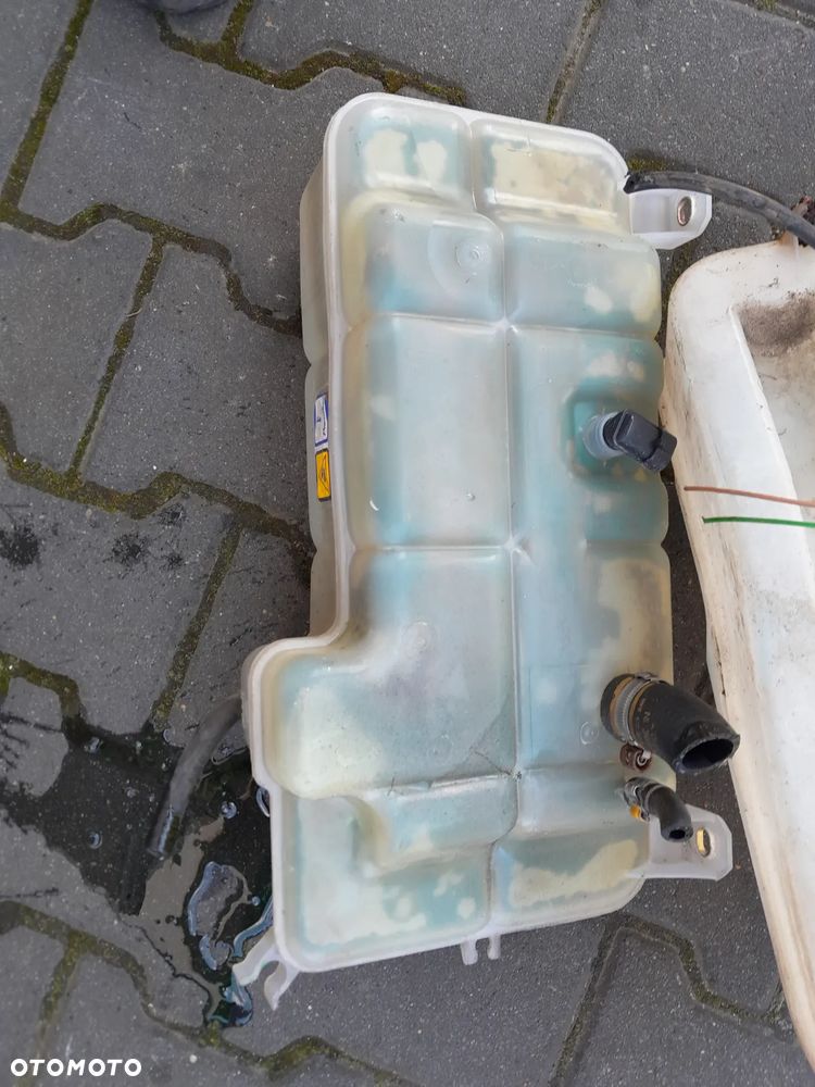 Zbiorniczek wyrównawczy Iveco Daily 2.8 HPI 04r - 1