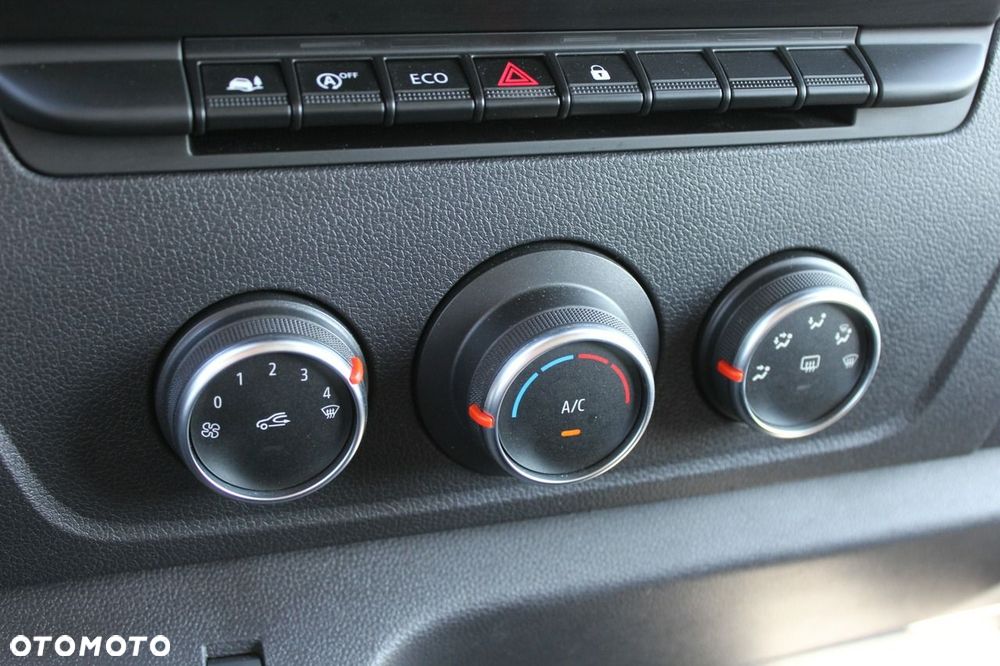 Renault Master - 18