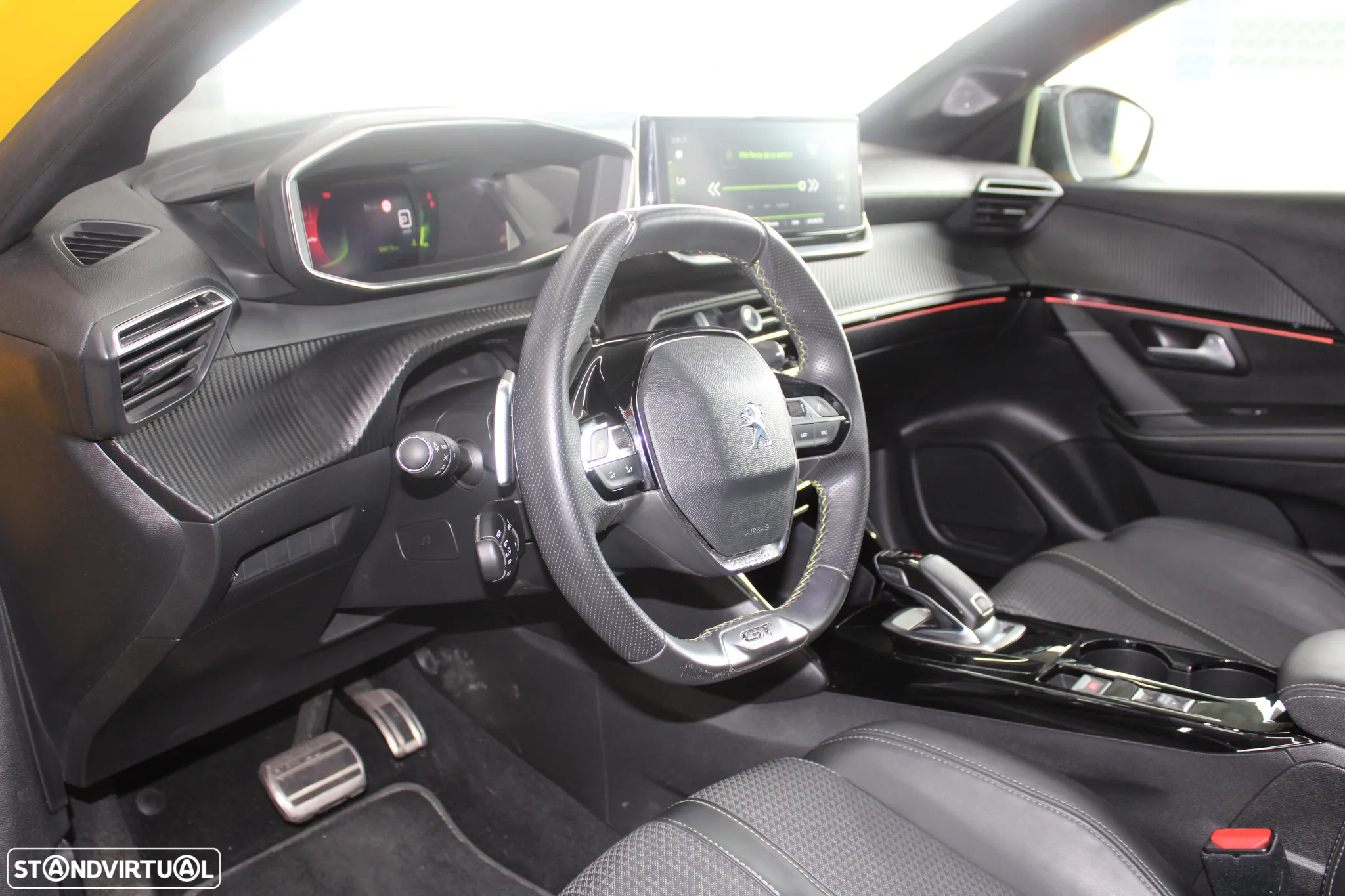 Peugeot 208 PureTech 130 EAT8 GT - 31