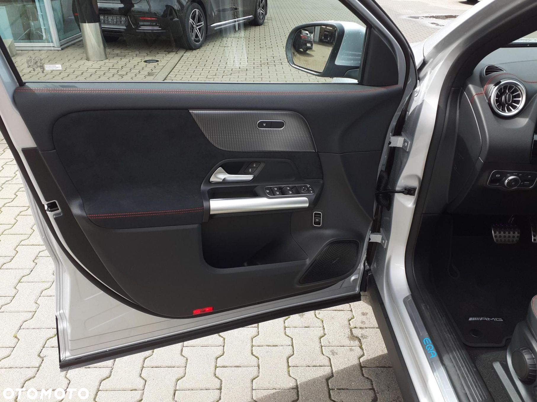 Mercedes-Benz EQA - 10