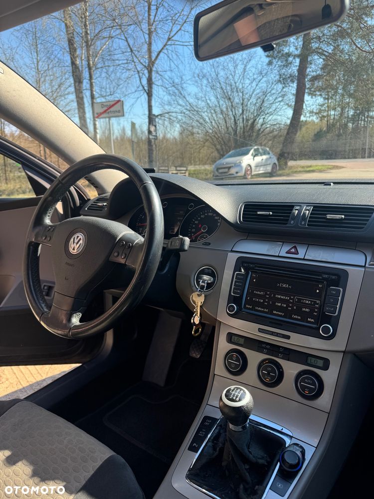 Volkswagen Passat 1.8 TSI Comfortline - 10