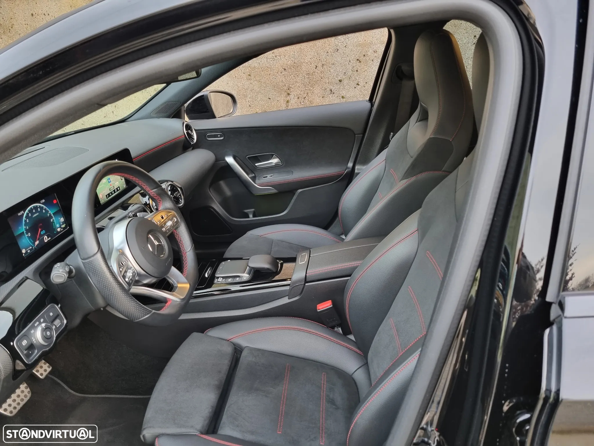 Mercedes-Benz A 250 e AMG Line - 19