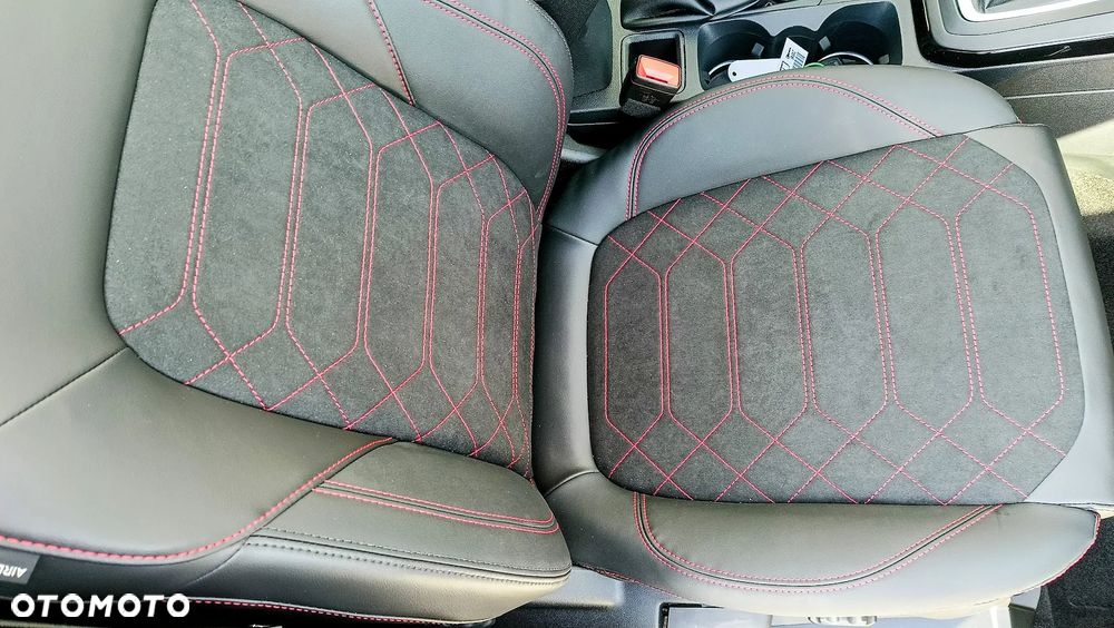 Ford Puma 1.0 EcoBoost mHEV ST-Line X DCT - 23