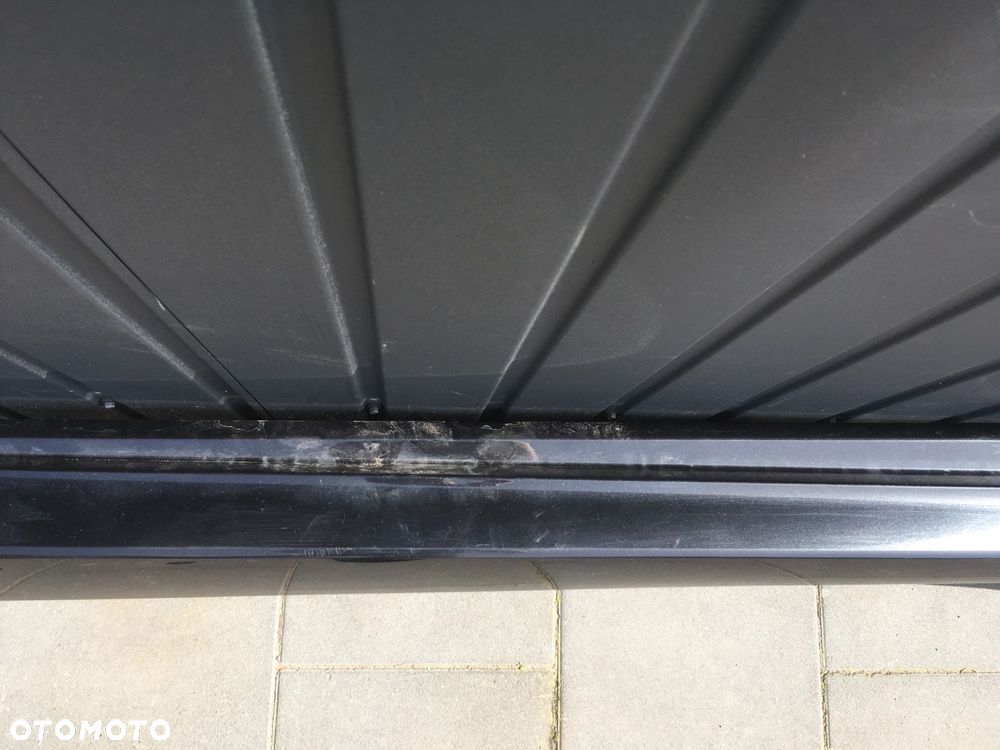 PRAWA LISTWA PROGOWA BMW X5 G05 475 - 12