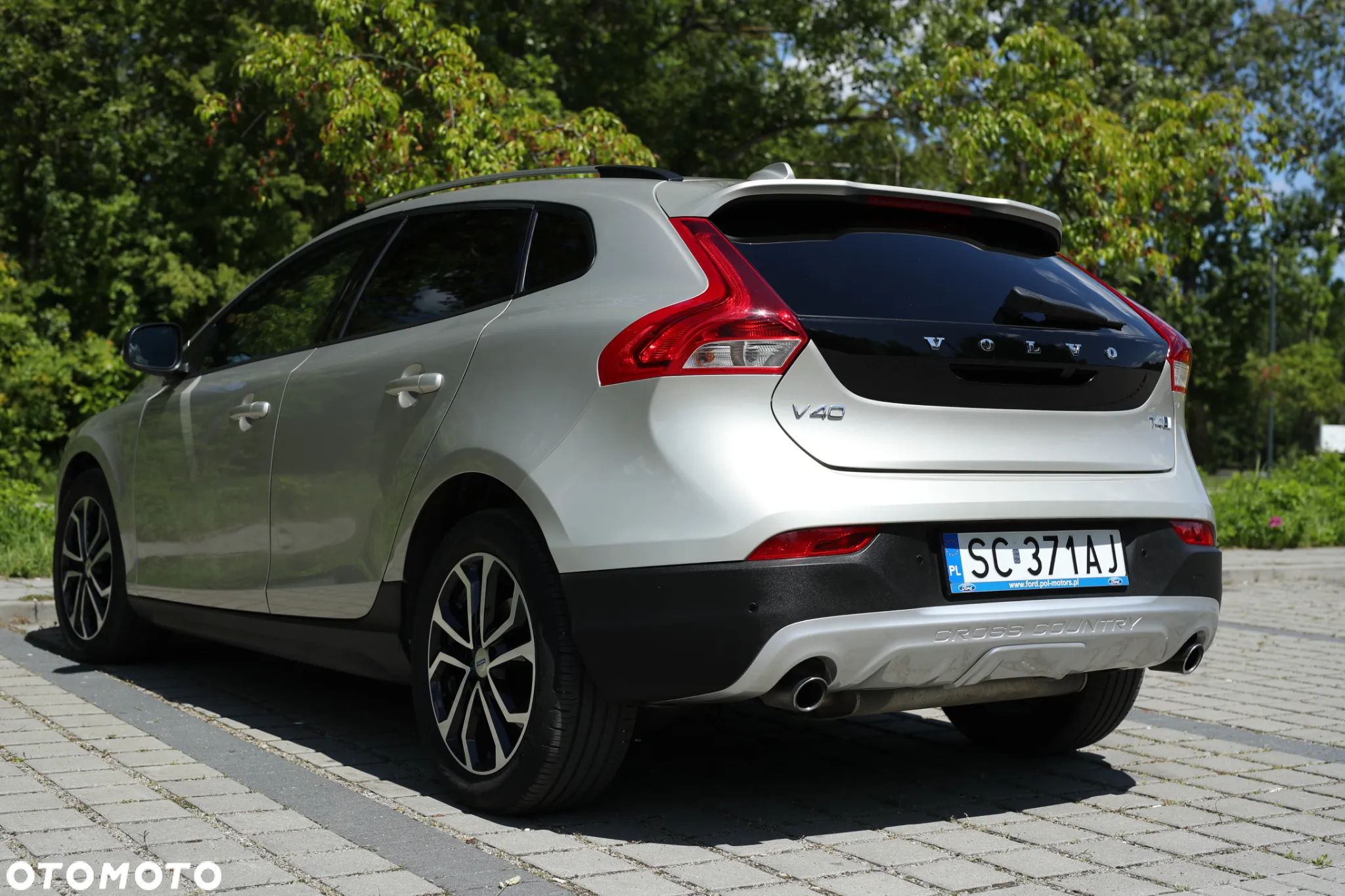 Volvo V40 Cross Country T4 Drive-E Momentum - 22