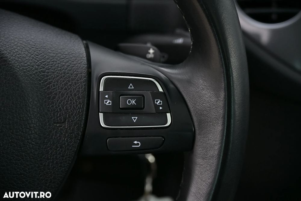 Volkswagen Tiguan 2.0 TDI 4Motion DSG Sport & Style - 25