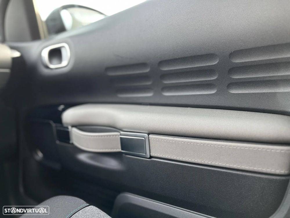 Citroën C4 Cactus 1.2 PureTech Shine EAT6 - 25