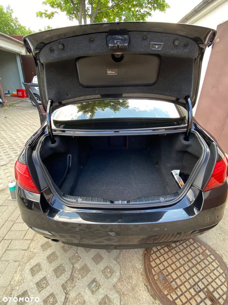BMW Seria 5 530d Luxury Line - 23