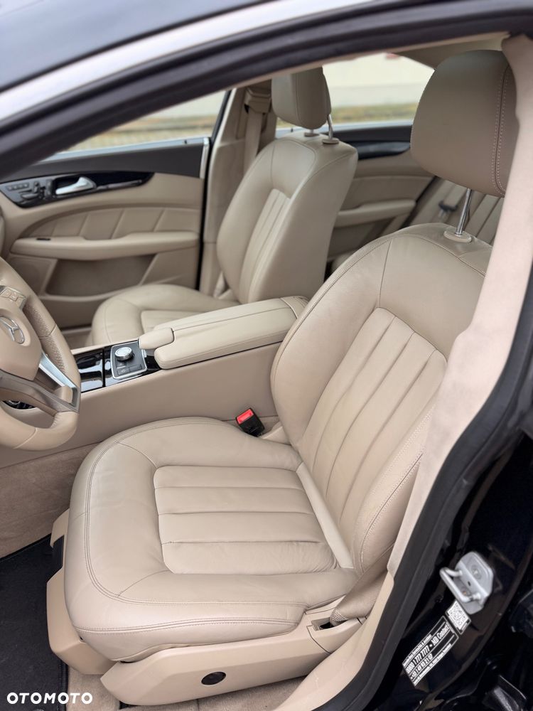 Mercedes-Benz CLS - 28