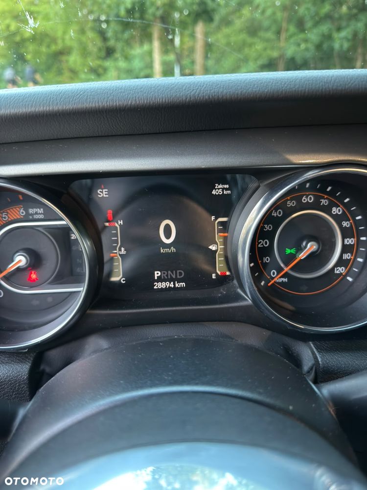 Jeep Wrangler - 11