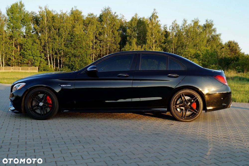 Mercedes-Benz Klasa C AMG 63 S - 2