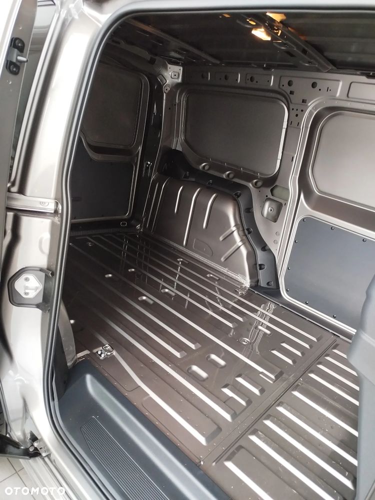 Ford Transit Connect - 6