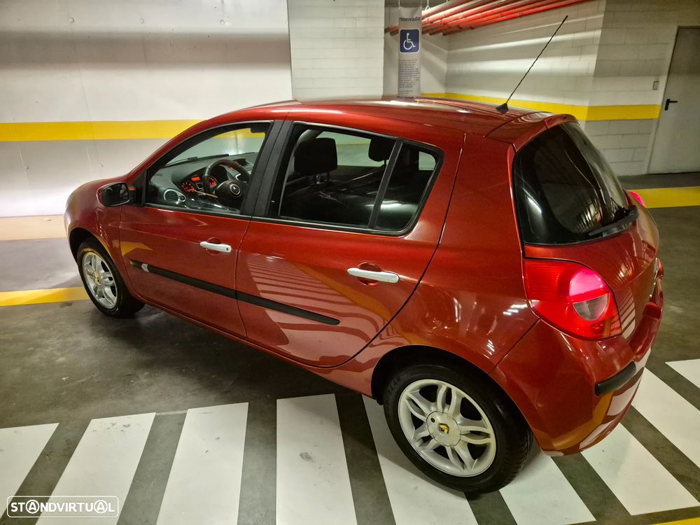 Renault Clio 1.2 16V Dynamique - 19