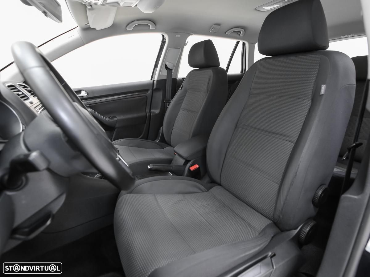 VW Golf Variant - 7