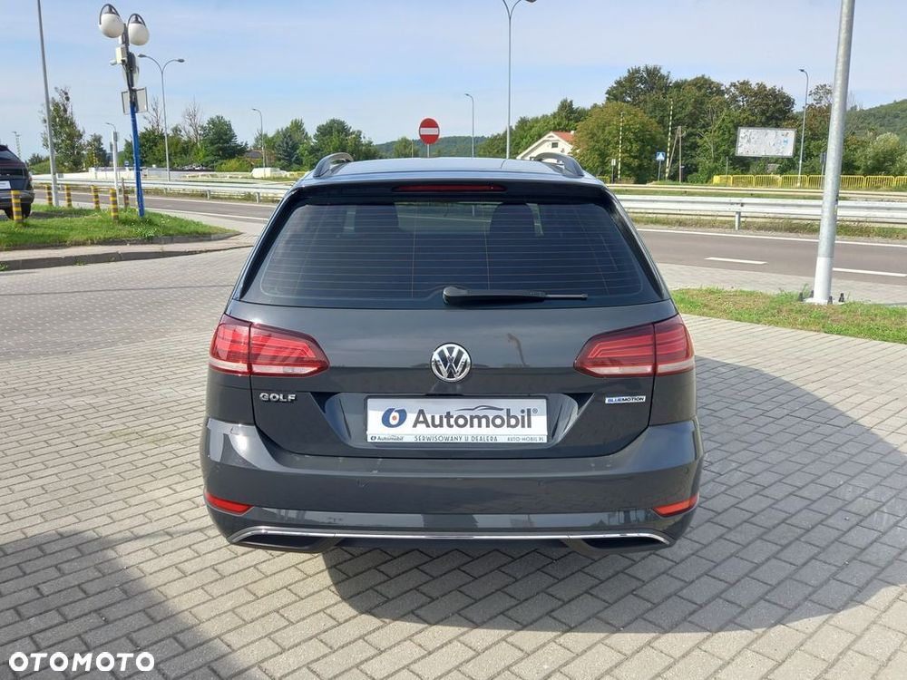 Volkswagen Golf - 3