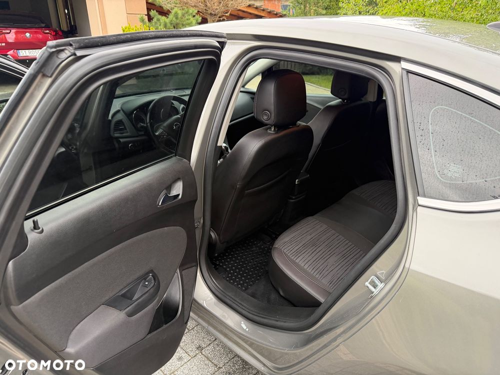 Opel Astra 1.4 Turbo - 7