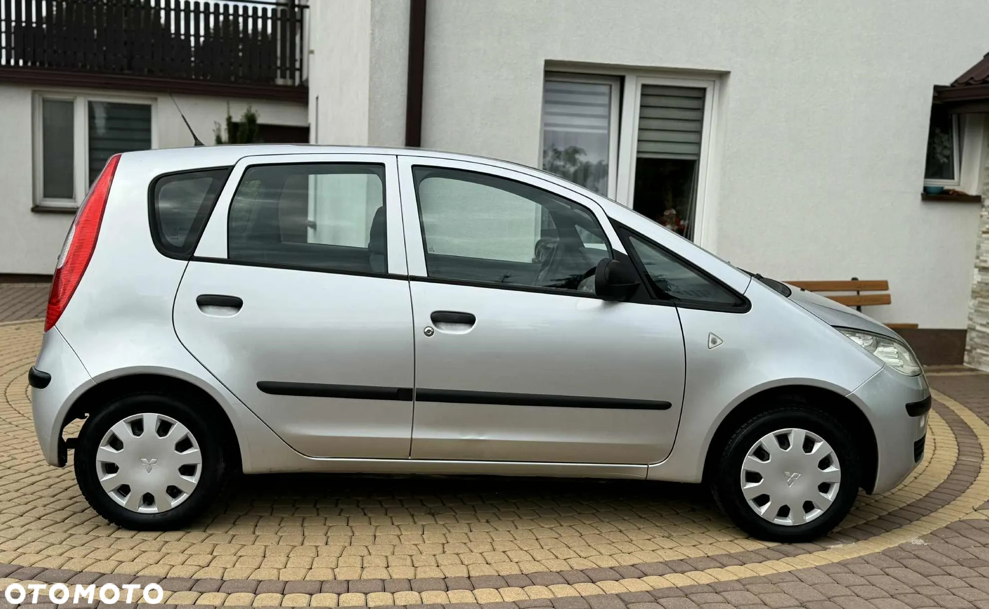 Mitsubishi Colt 1.1 Inform - 2